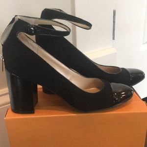 Brand New Size 9.5 Unisa Black Block Heels